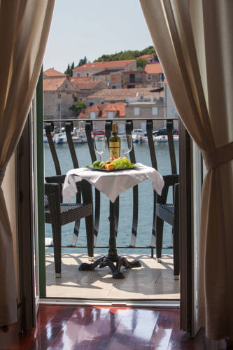 Milna, Isla Brač Croacia Código de descuento de hotel premium Booking.com