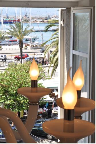 Cagliari Italia Código de descuento de hotel premium Booking.com