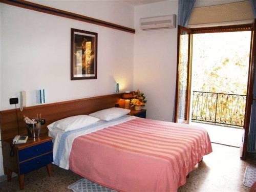 Praia eine Stute Italien Premium-Hotel-Rabattcode booking.com