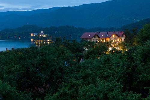 Blutete Slowenien Premium-Hotel-Rabattcode booking.com