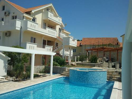 Tivat Montenegro Premium-Hotel-Rabattcode booking.com