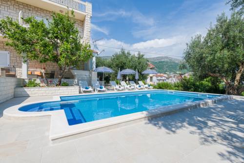 Podstrana Kroatien Premium-Hotel-Rabattcode booking.com